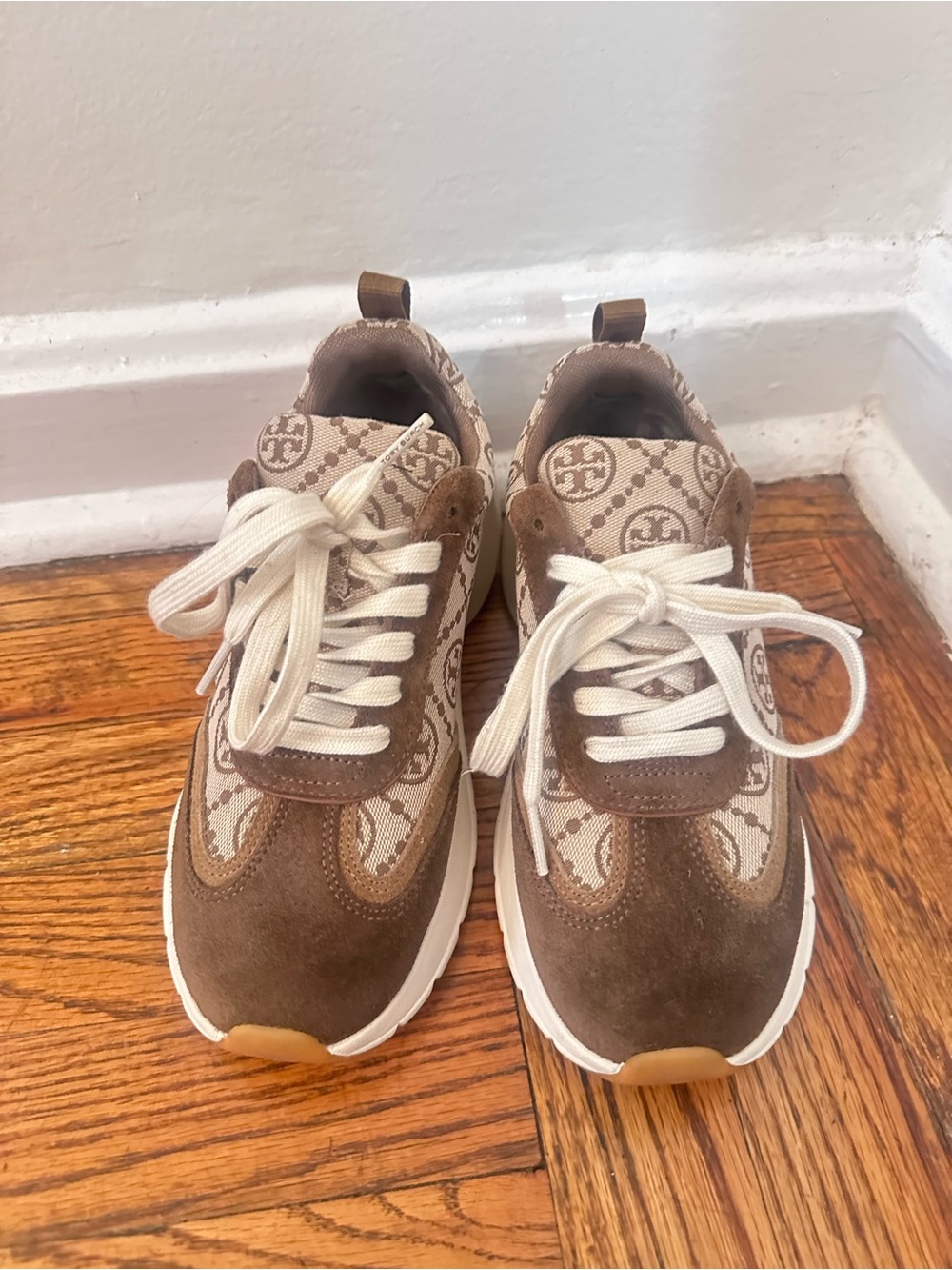 Tory Burch T Monogram Good Luck Hazel Low Top Sneakers